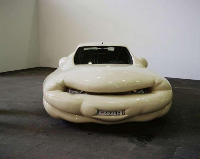 Erwin Wurm, Fat Car, 2001 © Osterreichischer Skulpturenpark