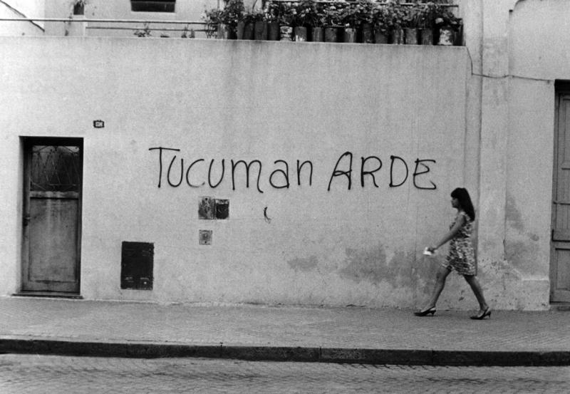 Rosario Group. Tucumán Arde (Tucumán brûle), 1968. Graffiti. Archive Graciela Carnevale, Rosario, Argentine © Grupo de Artistas de Vanguardia (Groupe d’artistes d’avant-garde) / Photo: Grupo de Artistas de Vanguardia